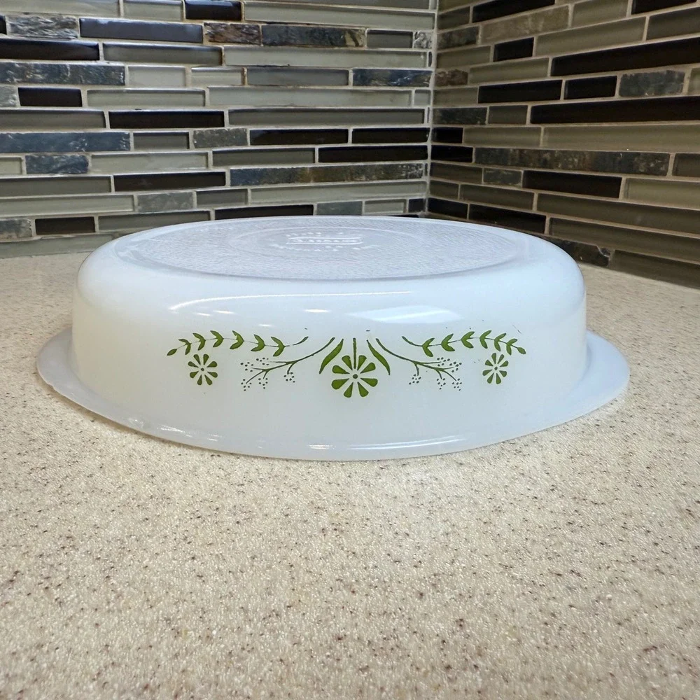 Glasbake vintage milk